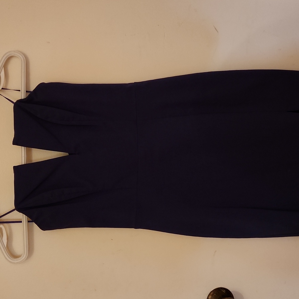 Strapless V-Neck - Picture 2 of 4
